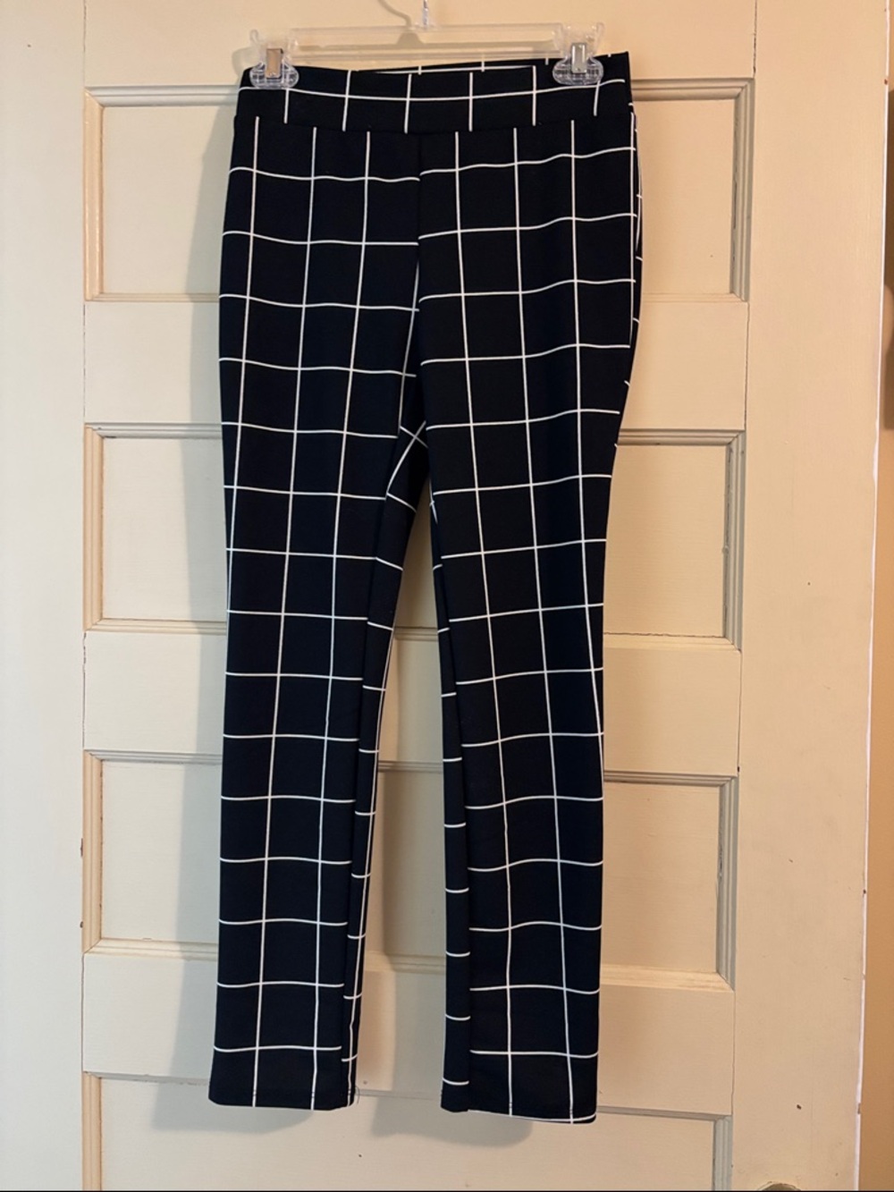 Ankle-Length Windowpane Cropped Pants - Black/White